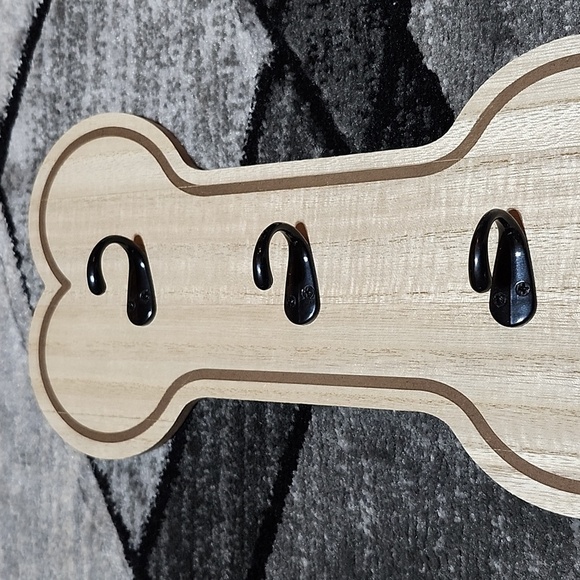 DOG BONE SHAPED WOOD WALL DECORATIVE DOG LEASH HOLDER - Picture 4 of 12